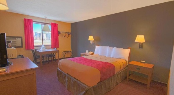 Econo Lodge Junction City I-70 Near Fort Riley image 13